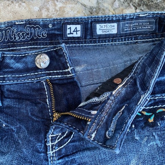 Miss Me Girls Shorts - Love Peace Doves - RARE HTF - Picture 8 of 12